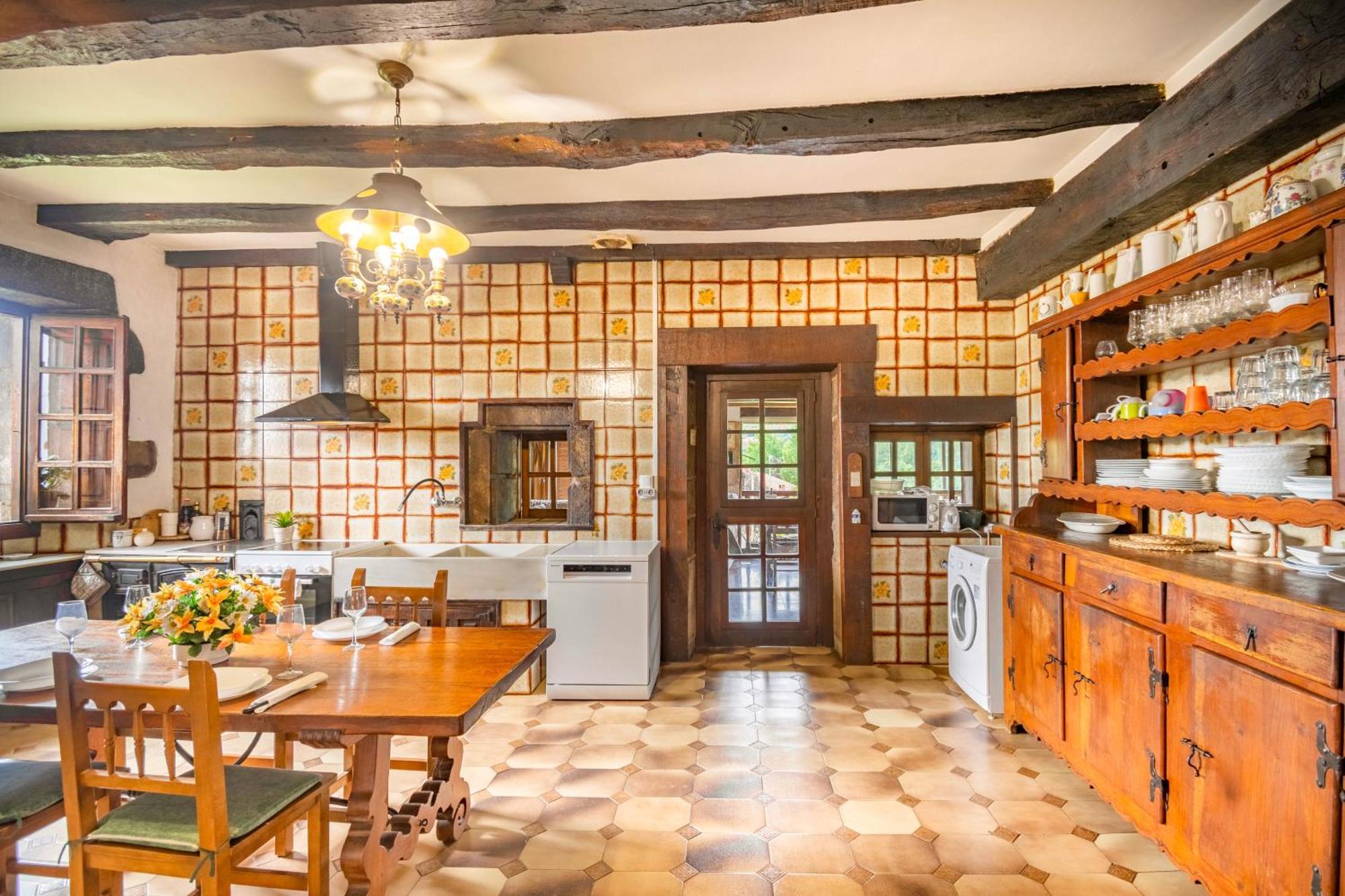 Casa Rural Arotzenia, Hogar Rustico En Pleno Valle De La Ulzama Lizaso Εξωτερικό φωτογραφία