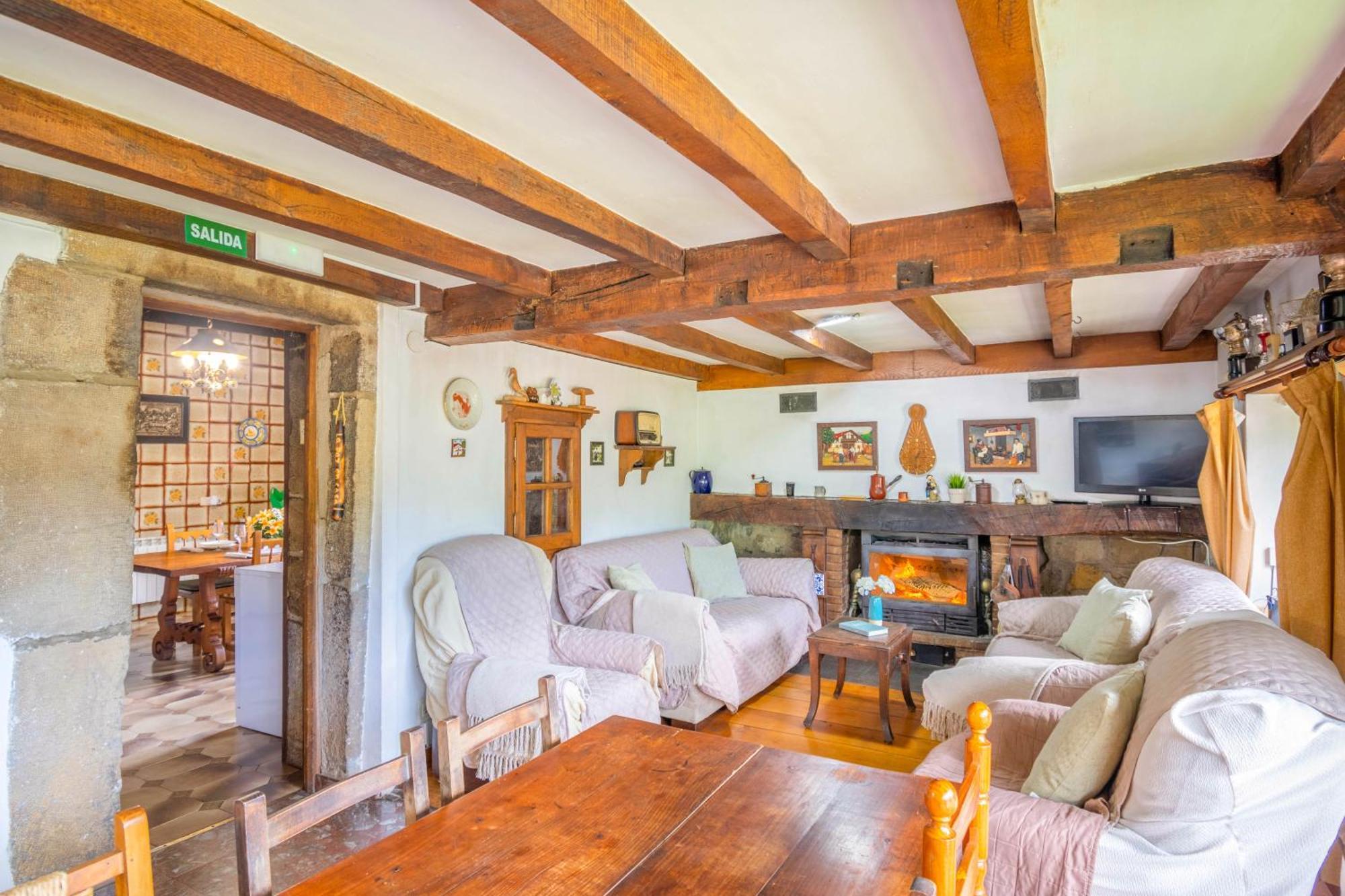 Casa Rural Arotzenia, Hogar Rustico En Pleno Valle De La Ulzama Lizaso Εξωτερικό φωτογραφία